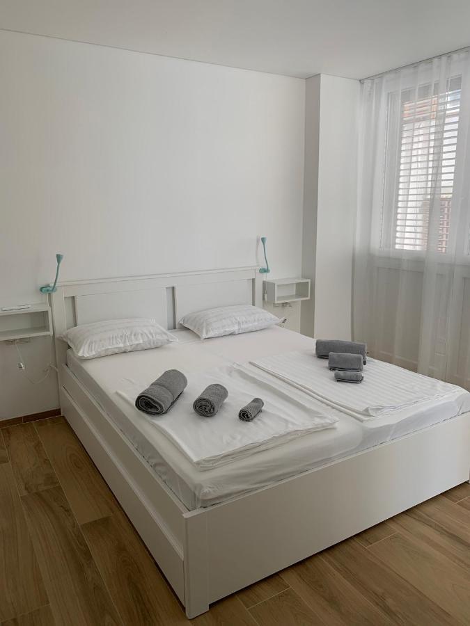 Studio Apartment Zara Exteriör bild